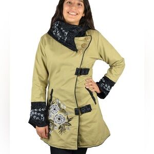 Beautiful winnie fashion coat for womens